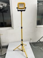 20w LED tripod rechargeable with battery pack kit